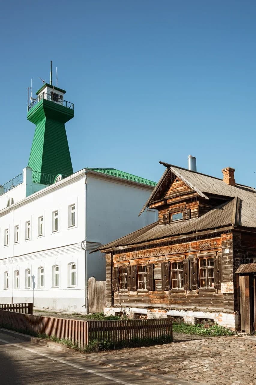 Деревянные дома и архитектура маршрута