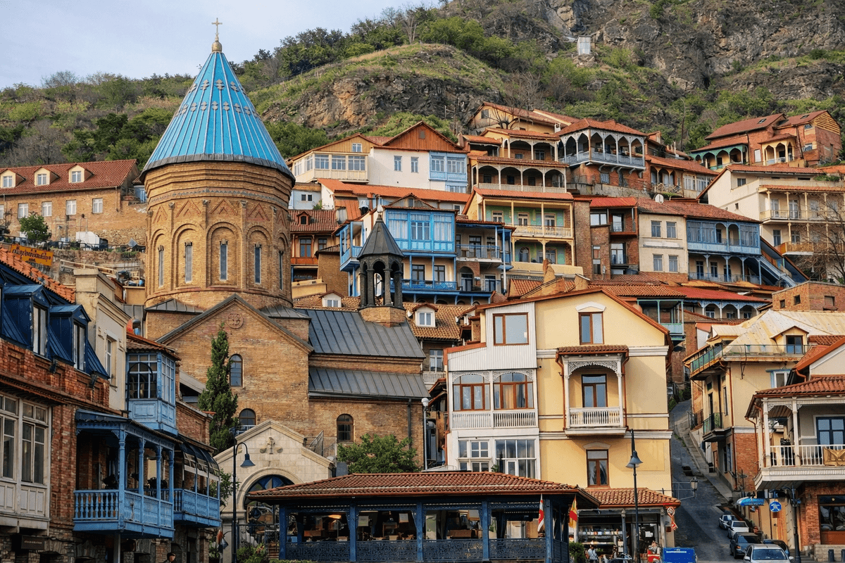 7 стран, куда можно полететь летом без визы