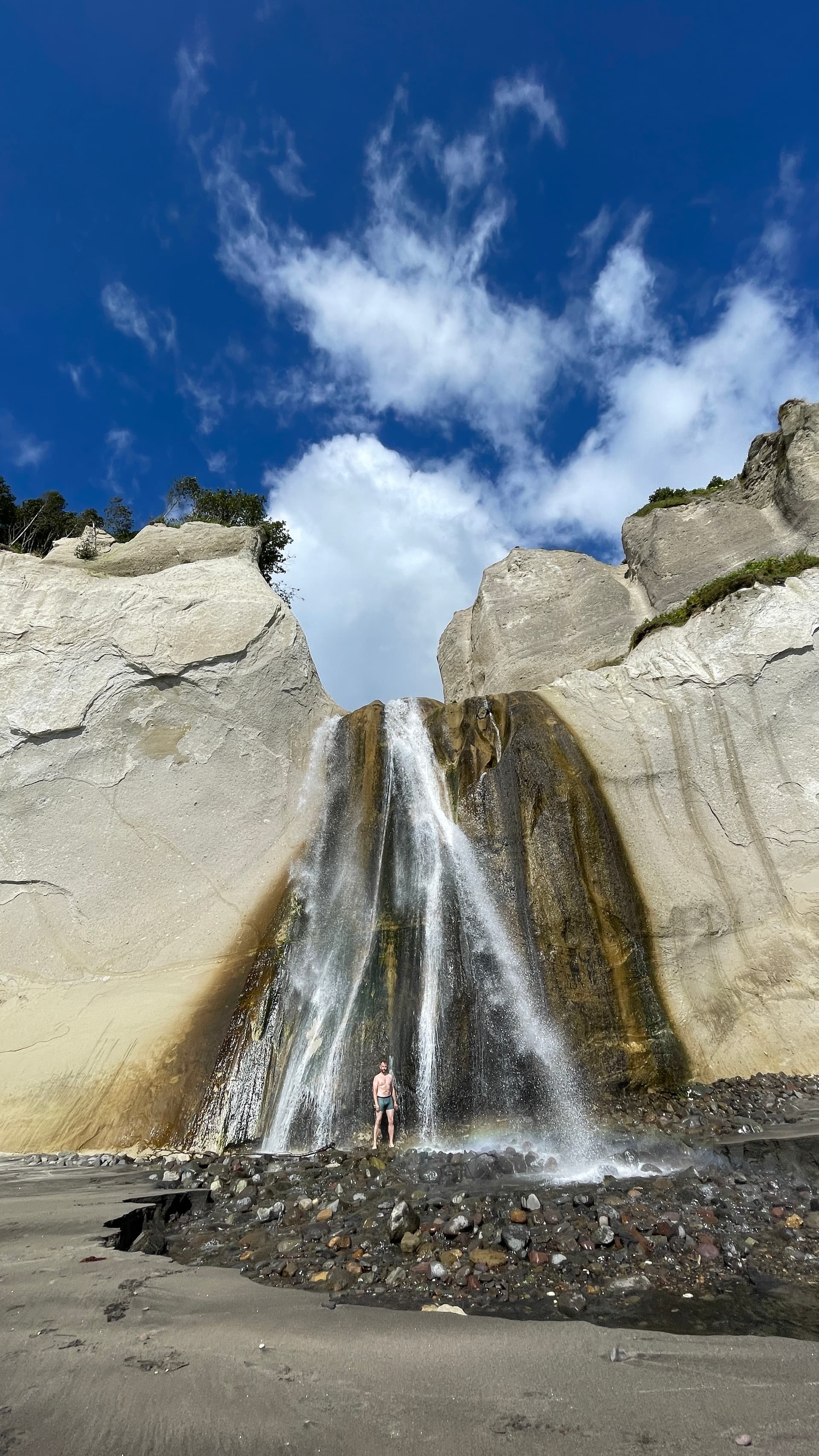 Головнинский клиф со смотровой мыса Пузанова - фото 1