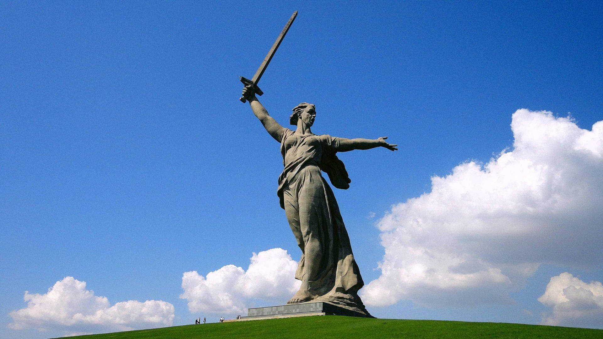 День победы в Волгограде: парад, Мамаев курган, Планетарий, прогулка по Волге, Старая Сарепта - фото 3