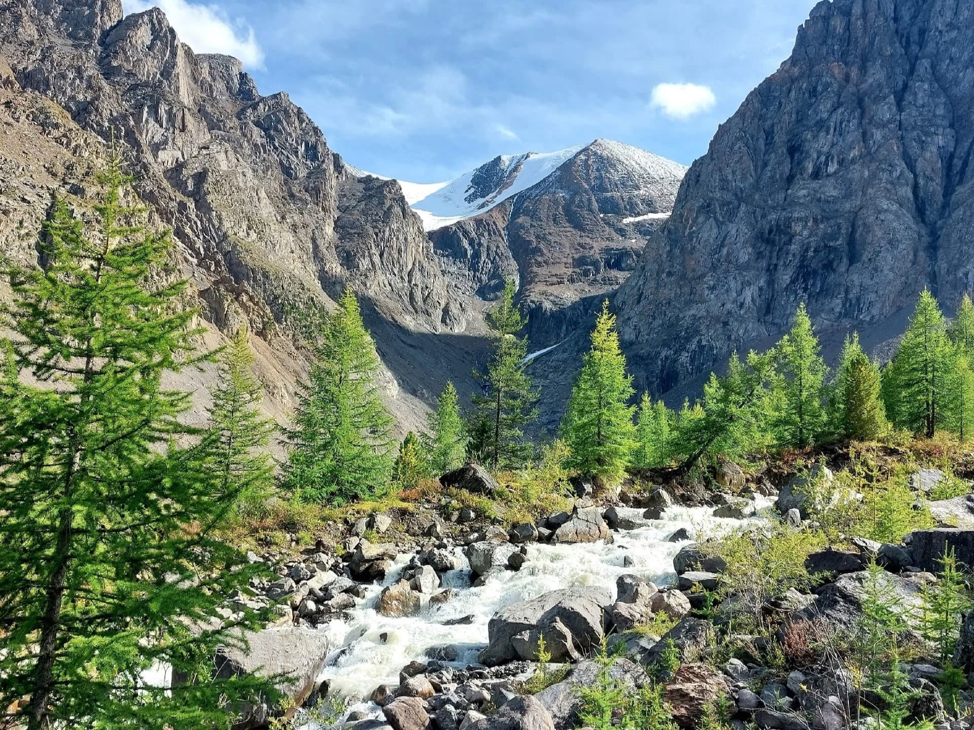 "Серебро Алтая", трекинг без рюкзаков к ледникам Актру