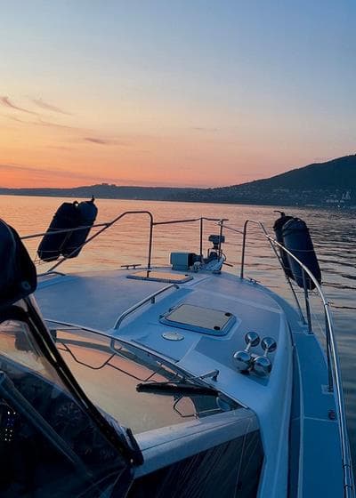 Морское путешествие в бухту Русскую (с ВЫСАДКОЙ) - фото 2