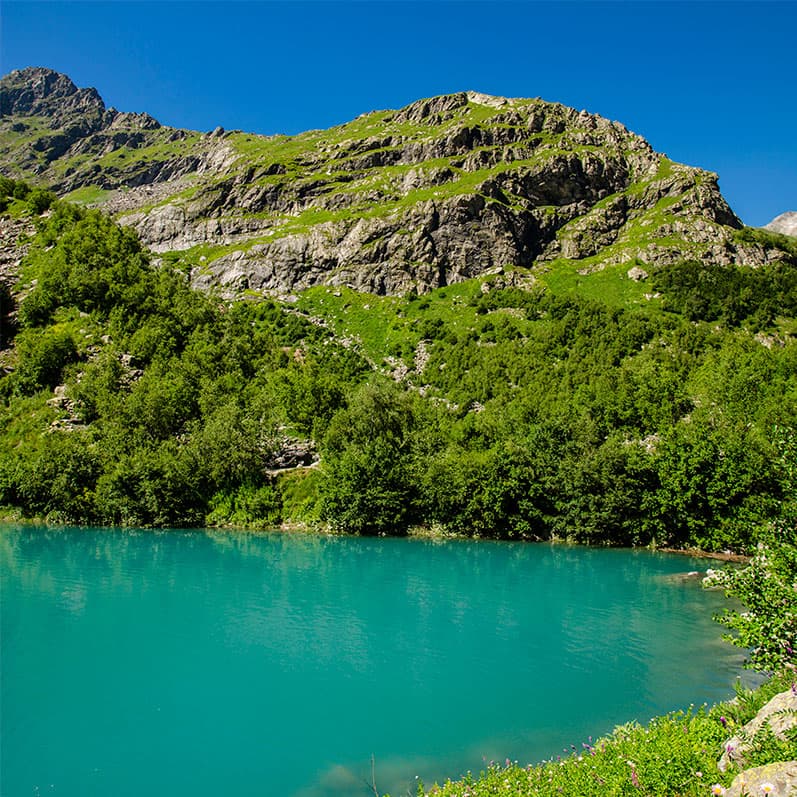 Шоанинский храм, озеро Кара-Кель