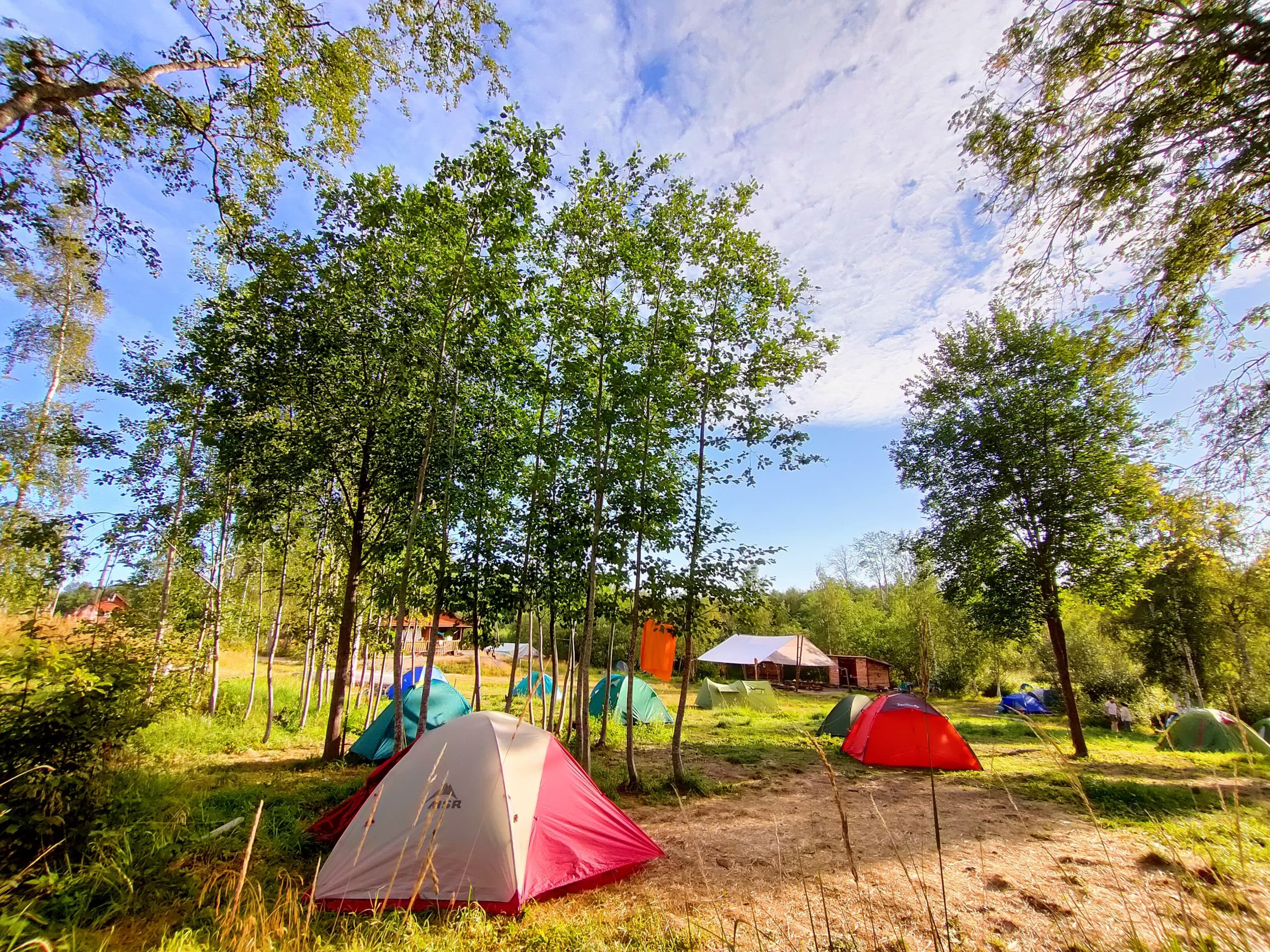 Едем в наш кемпинг на острове Кильпола