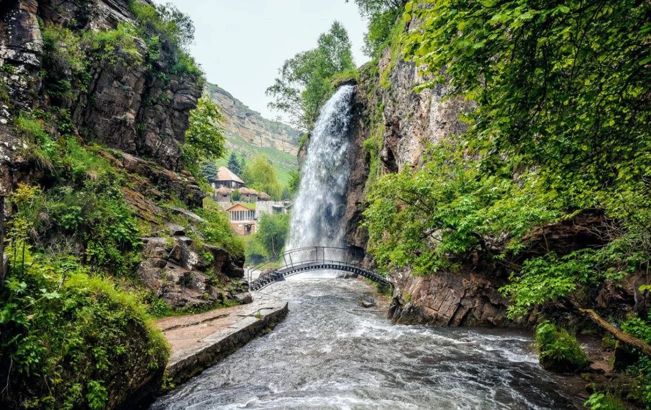 Мягкий старт и атмосфера 💫