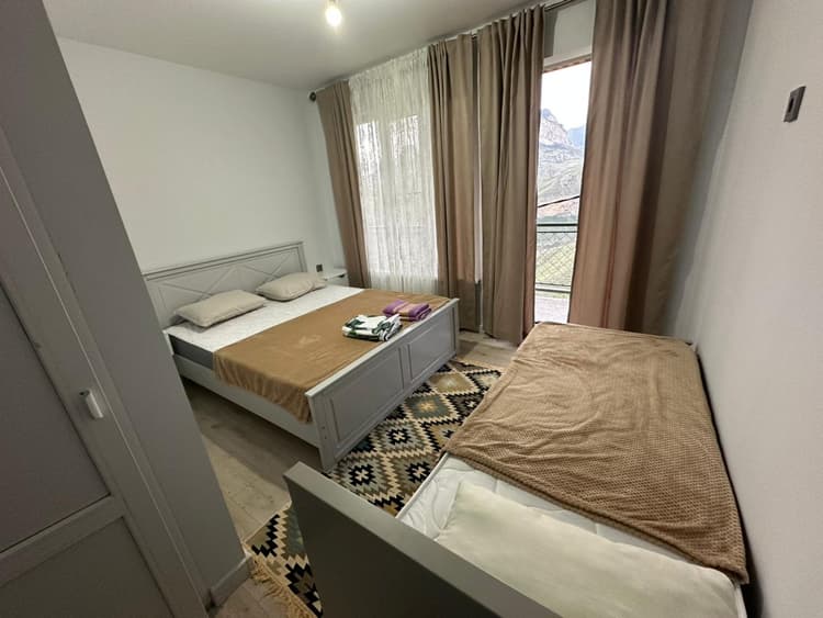 Проживание в отелях и гостевых домах по маршруту - по 2/3 человека