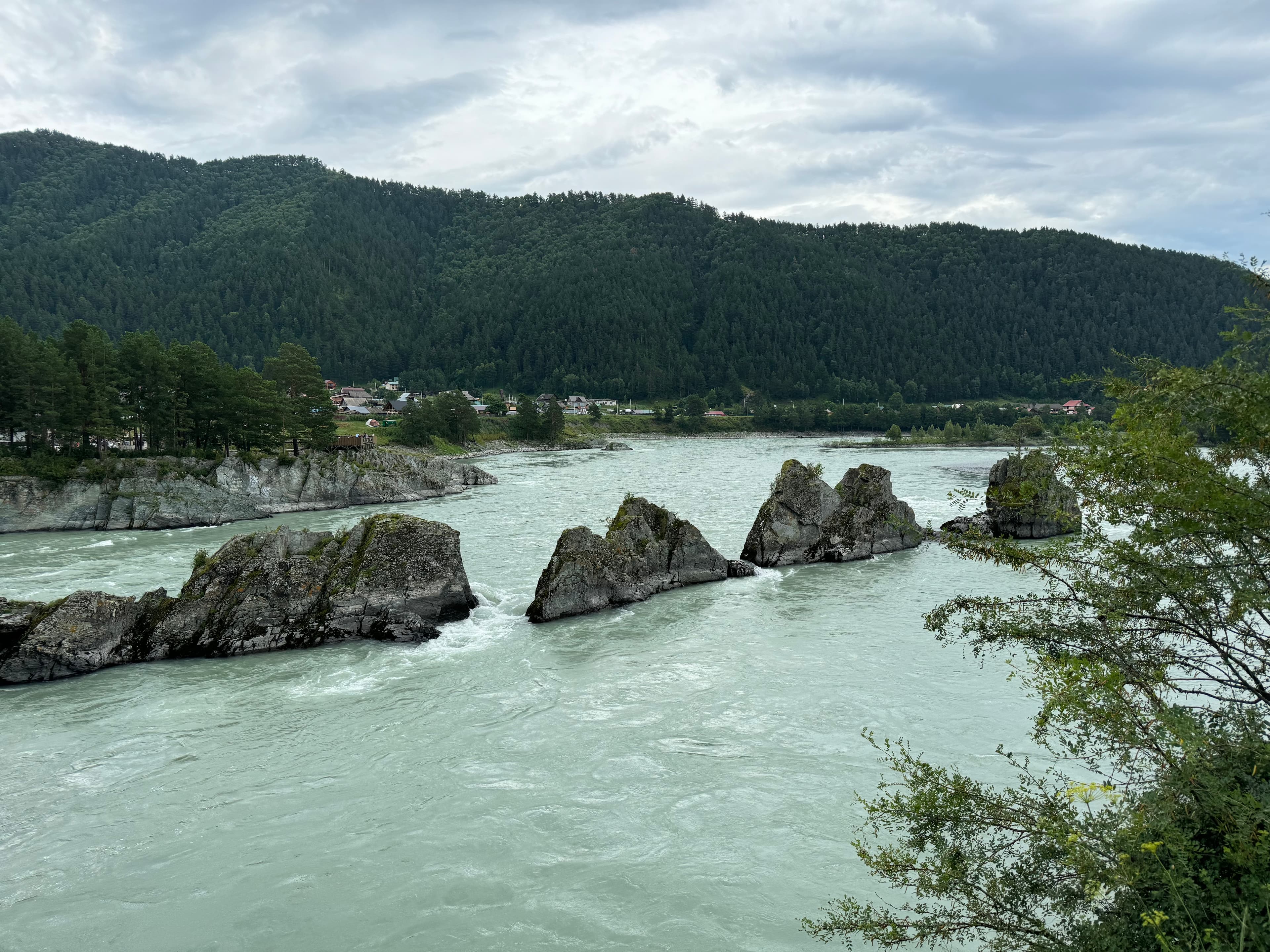 Чемал и путешествие в Зачемалье