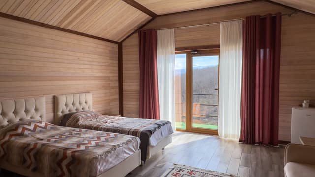 Комфортное проживание в горах в номерах с удобствами