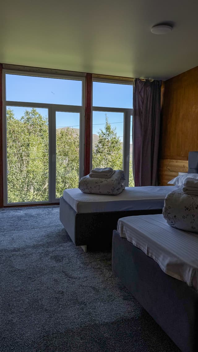 Комфортные 1-и 2-местные номера с удобствами