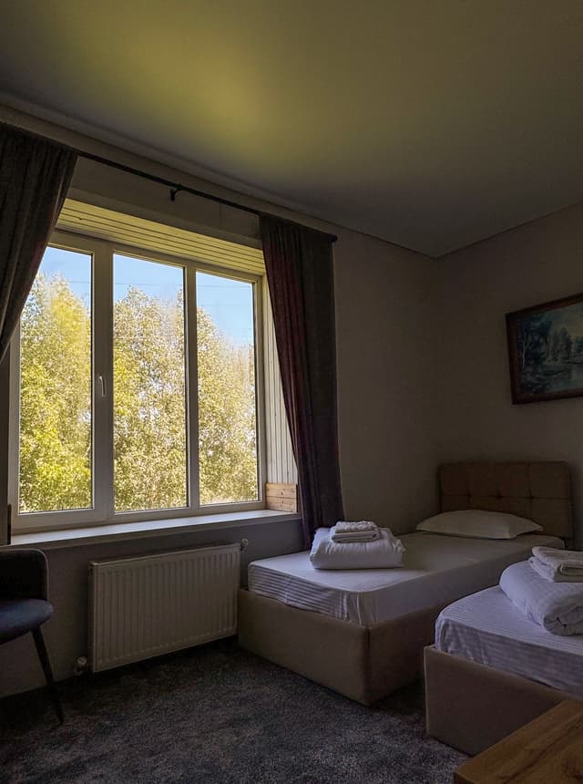 Комфортные 1-и 2-местные номера с удобствами