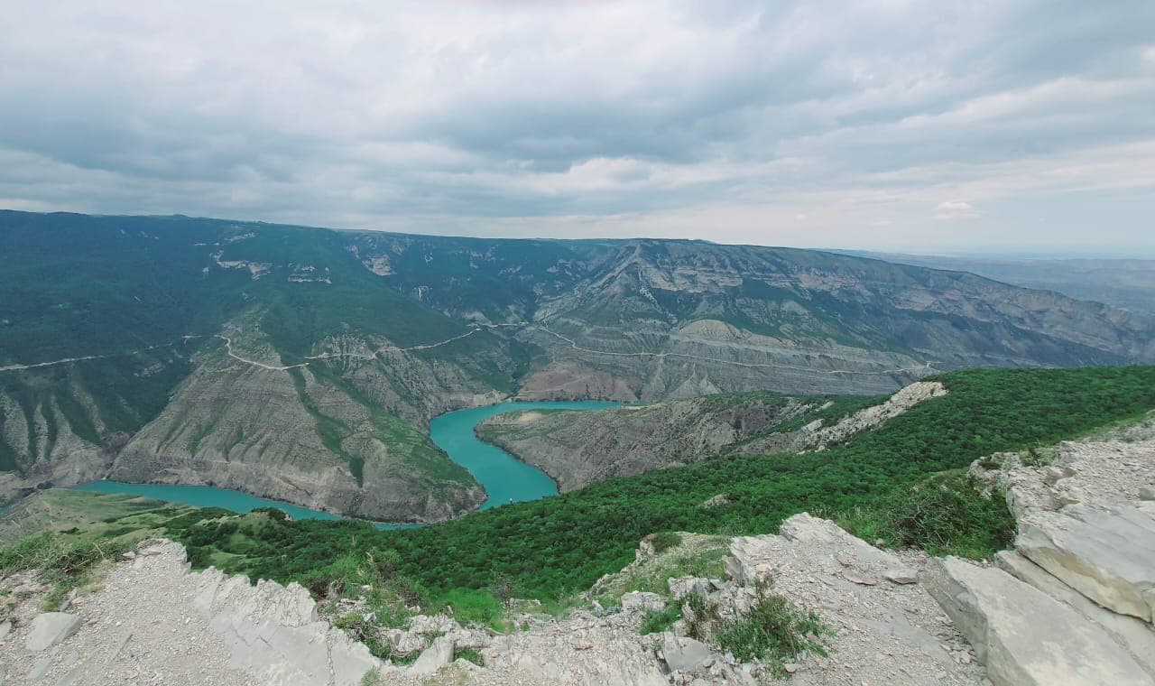 архан Сарыкум, пещеры Нохъо, Сулакский каньон и Ирганайское водохранилище.
