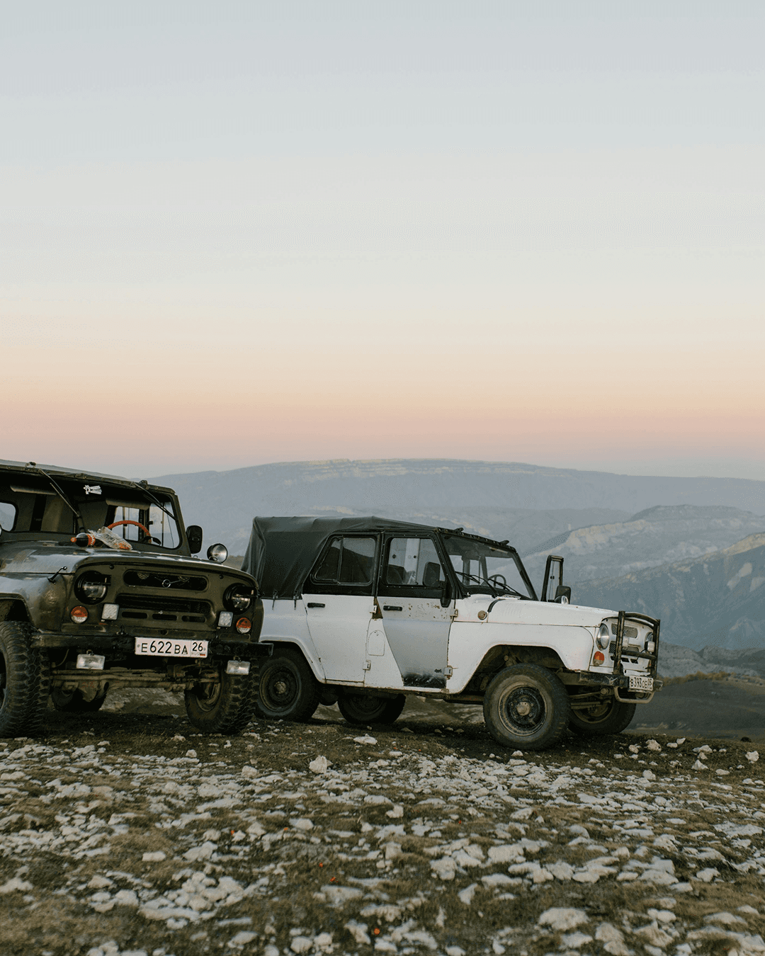 Встреча и подъём в горы