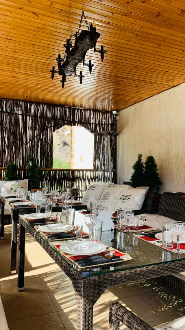 Гостиница Ахты