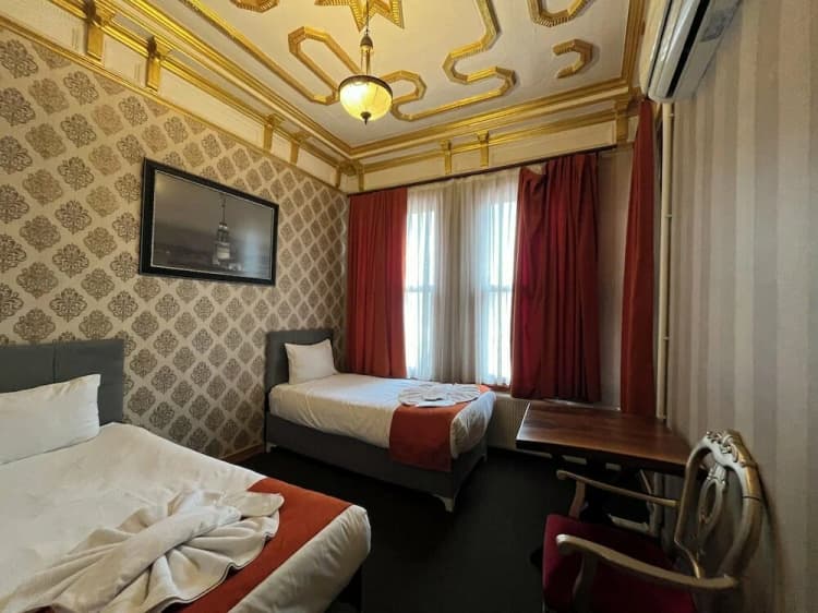 Отель Le Safran Suite 3*