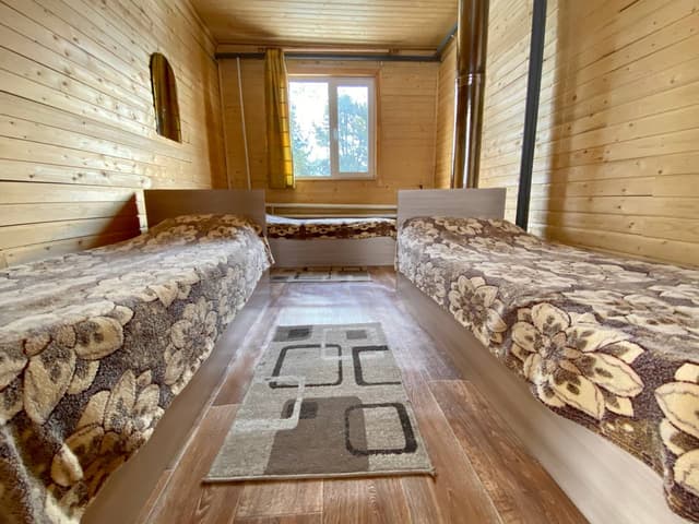 2 ночь: мини-гостиница горного центра "Актру".