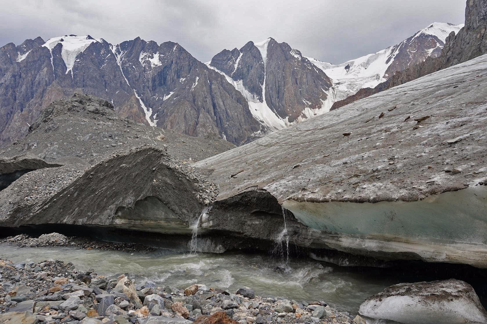 "Серебро Алтая", трекинг без рюкзаков к ледникам Актру - фото 2