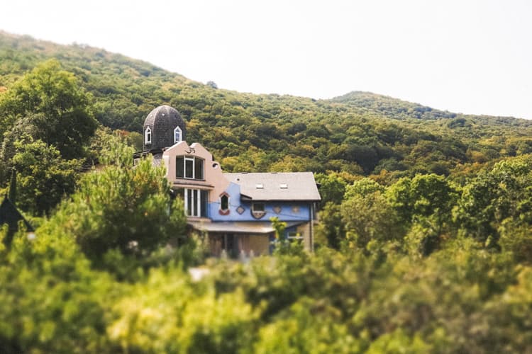 Подроднее по проживанию