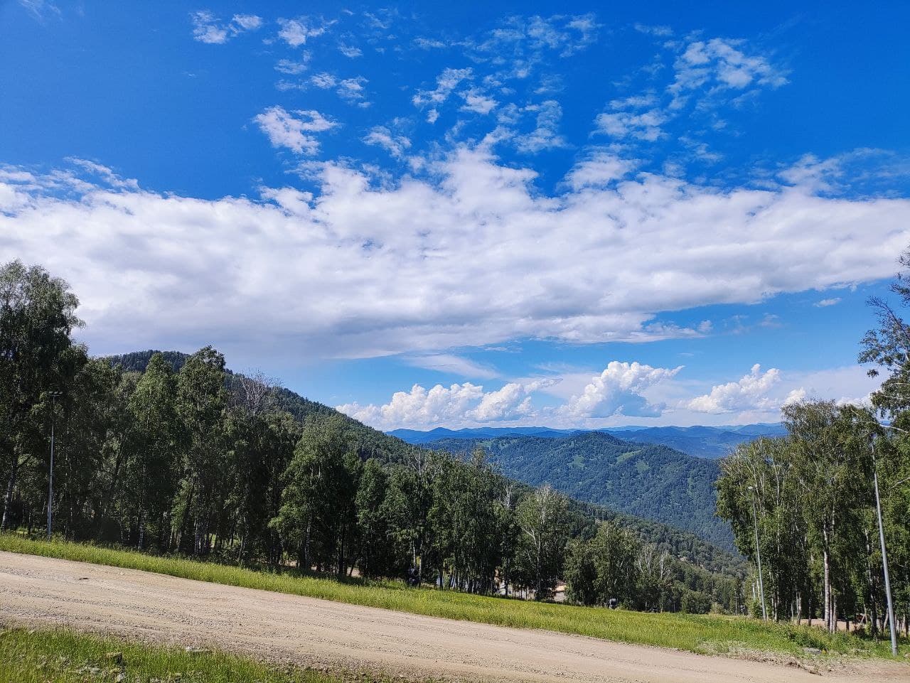 Озеро Манжерок и гора Малая Синюха (экскурсия для баз в районе с. Манжерок) - фото 2
