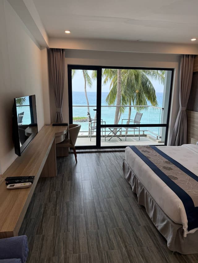 Отель Kaani Grand