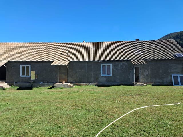 Домик в ущелье