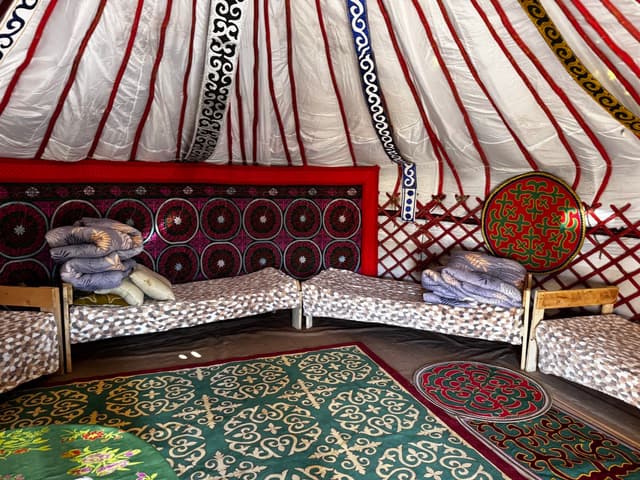 Юточный кемпинг