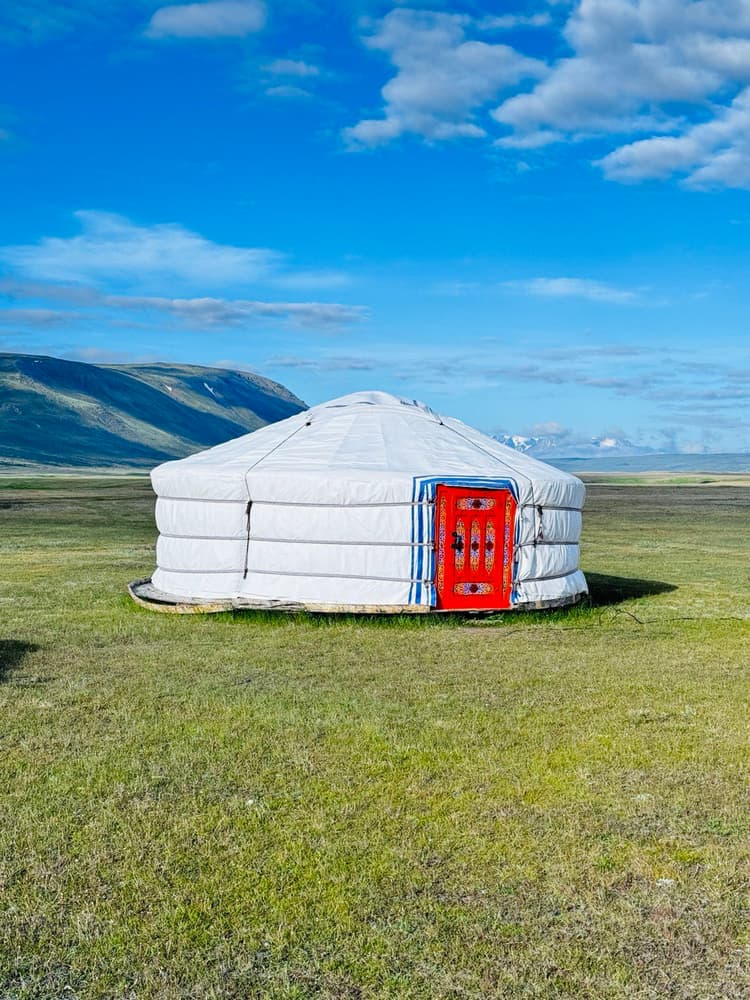 Юточный кемпинг