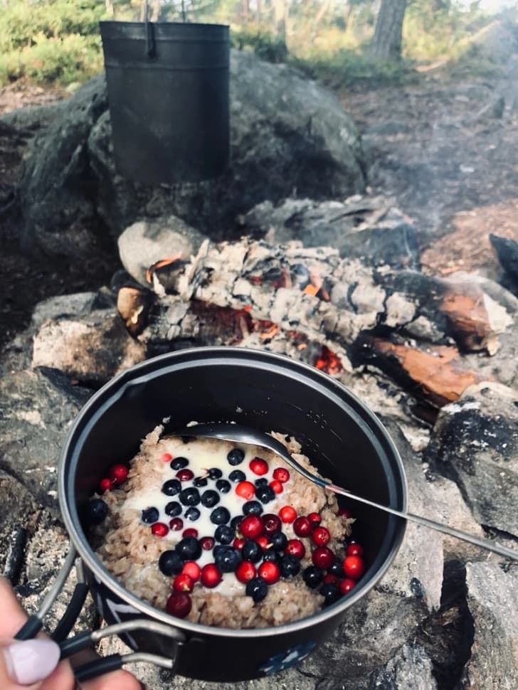 Ястребиное. Поход из Петербурга со скалолазанием и тарзанкой - фото 9