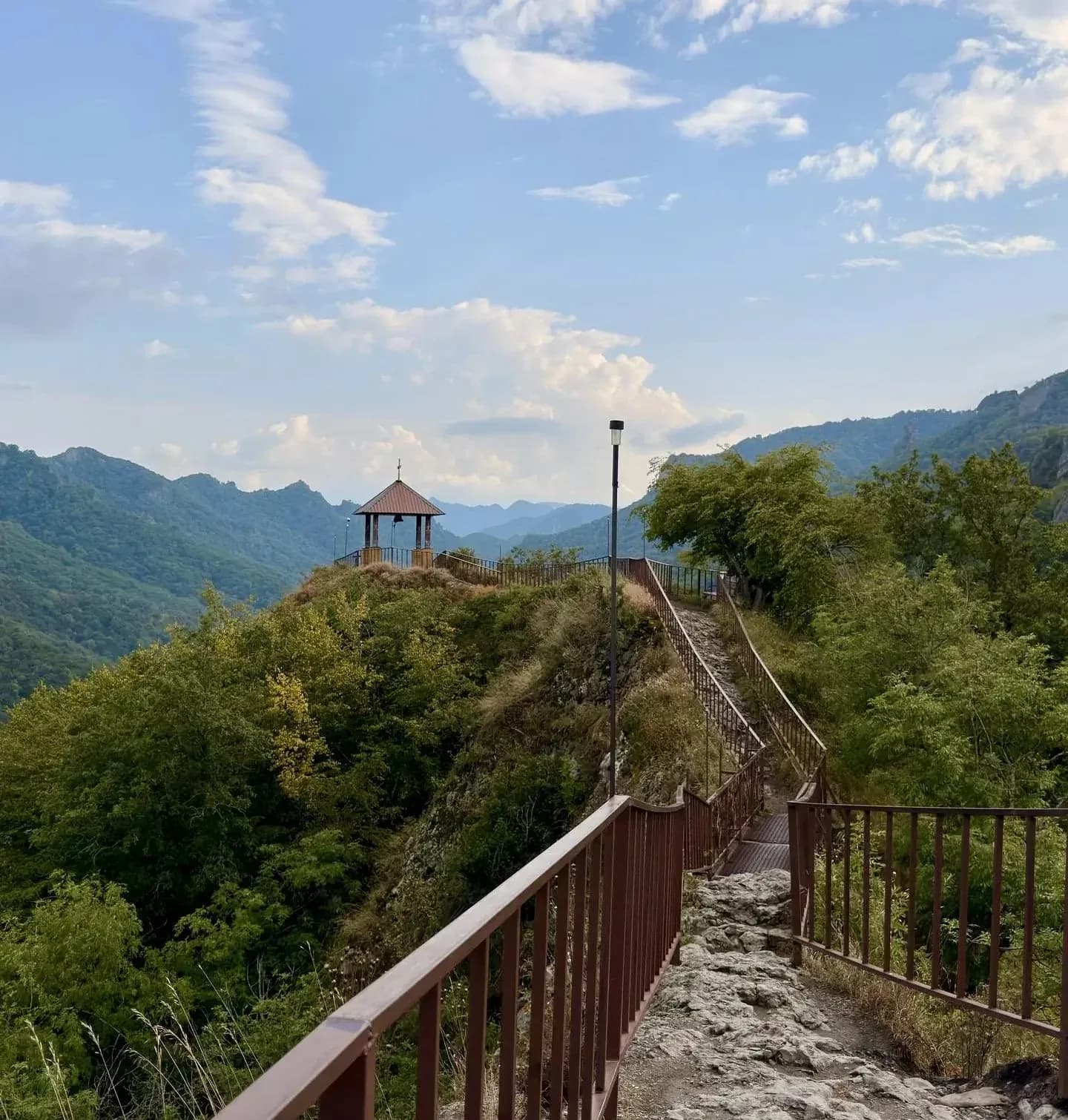 ДОМБАЙ: ГОРЫ ЗОВУТ, чтобы улететь от суеты и влюбиться в Кавказ! - фото 6