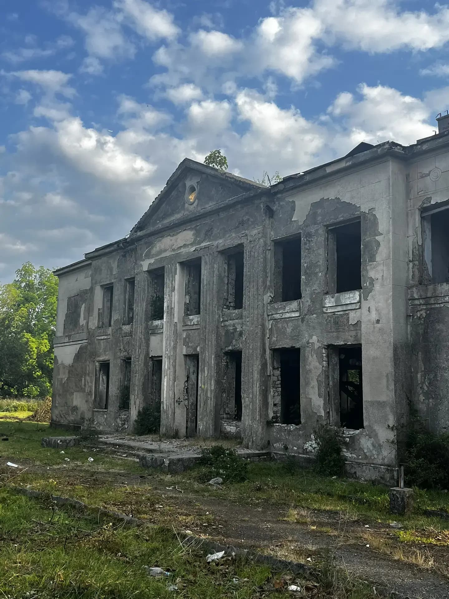 ДРУГАЯ НЕПОВТОРИМАЯ АБХАЗИЯ: Море, горы, водопады, города-призраки - фото 8