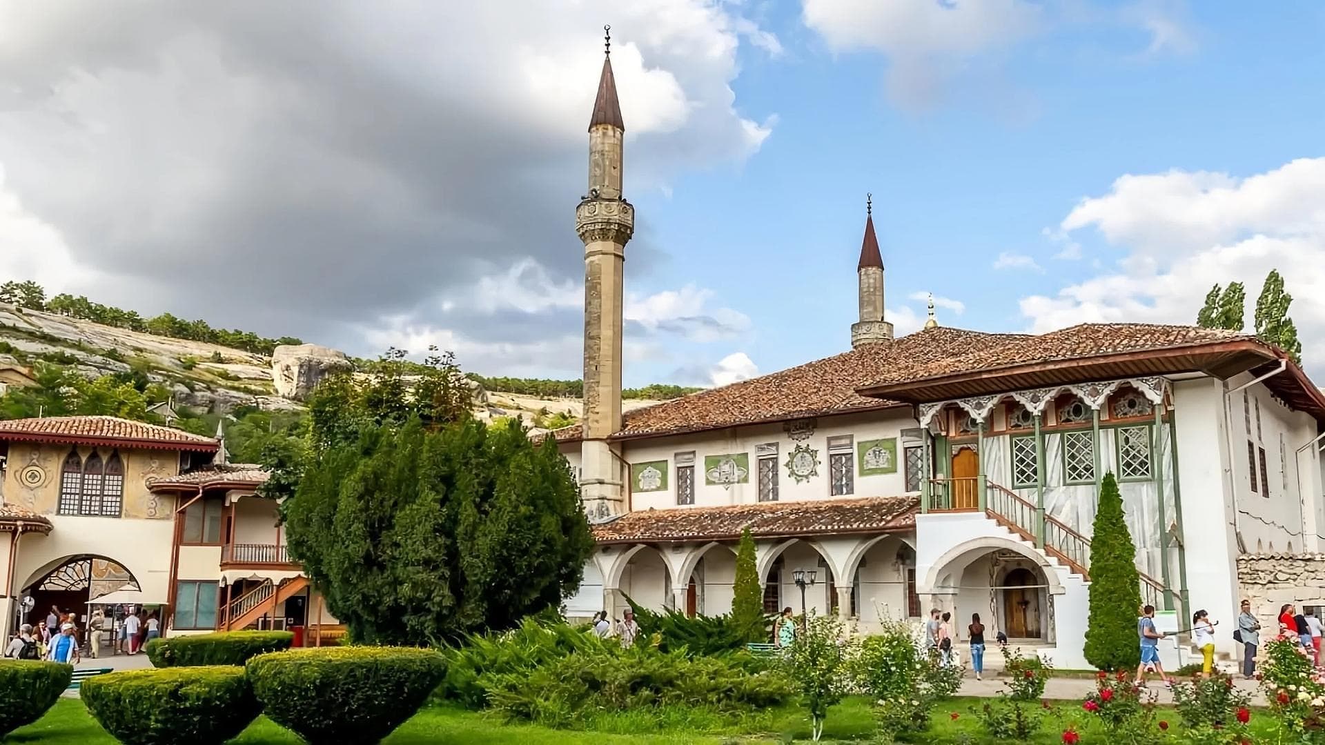 «Карнавал ирисов» в Крыму: Ялта, Утёс, Оползнево, Форос, Бахчисарай - фото 1