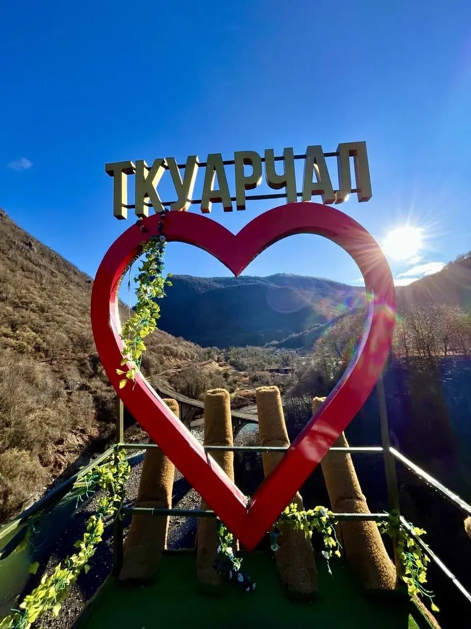 ДРУГАЯ НЕПОВТОРИМАЯ АБХАЗИЯ: Море, горы, водопады, города-призраки - фото 5