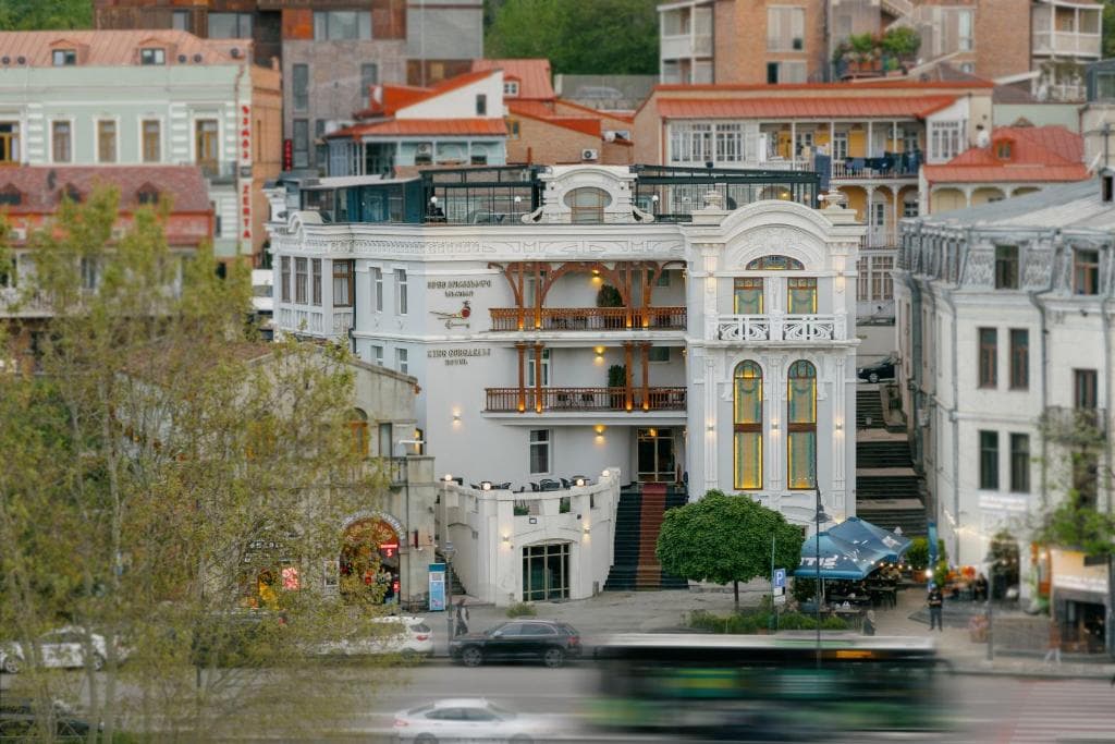 King Gorgasali; Mukhrantubani Boutique Hotel; Hotel City; Hotel Vip; Aivani hotel; Metekhi Line