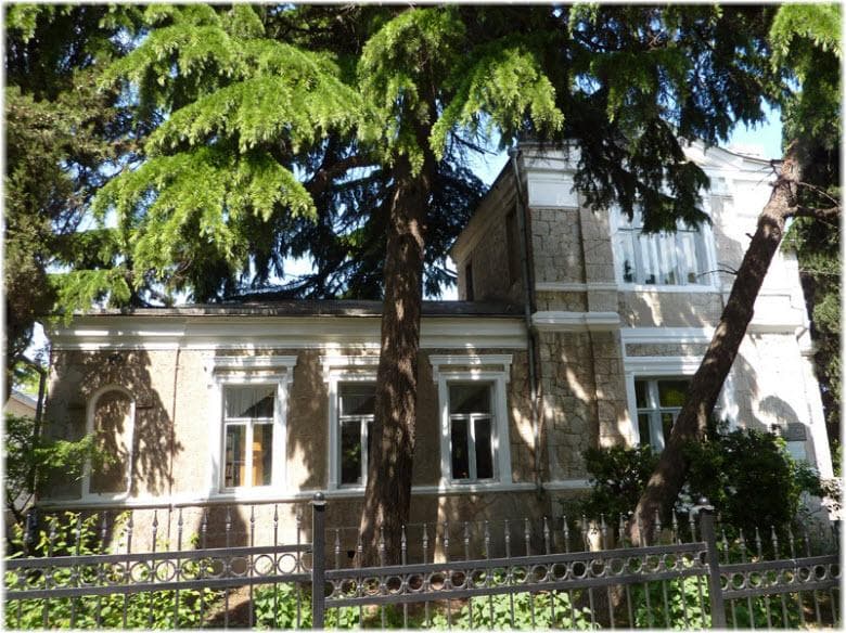 Индивидуальная пешеходная экскурсия по Алуште «Листая страницы истории» - фото 3