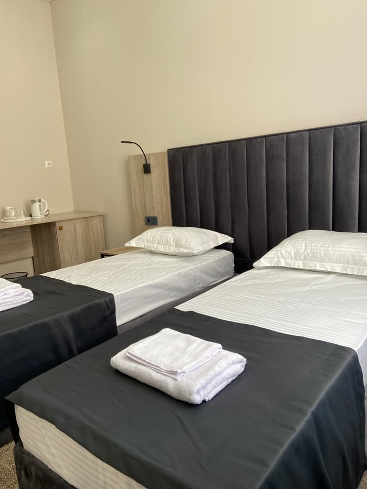 AMSHOTEL Мира