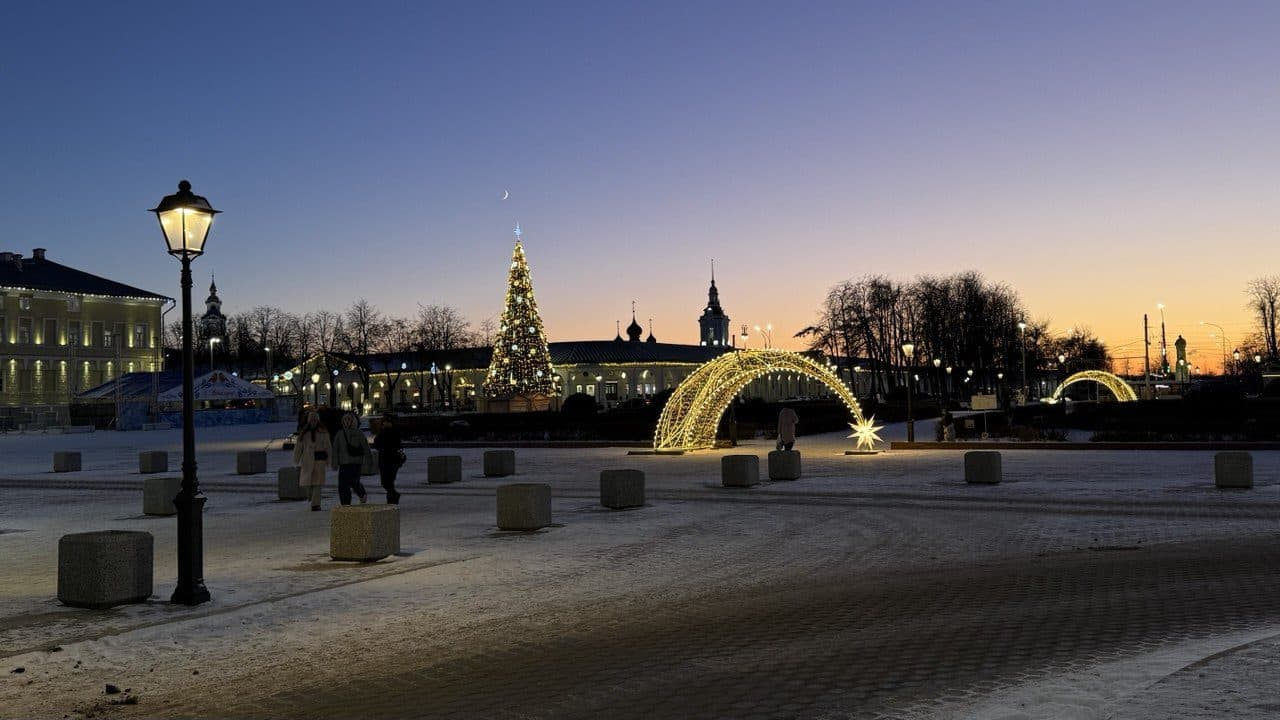 День 1. Прогулка по центру города, Ипатьевский монастырь.