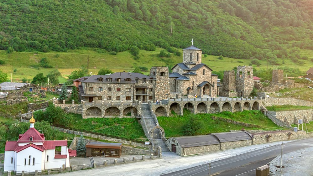 Северная Осетия, Куртатинское ущелье, Даргавс, Кармадон - фото 1