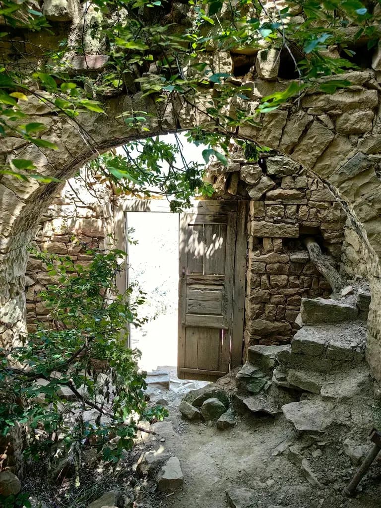 В Аул-призрак Гамсутль и Салтинский водопад - фото 6
