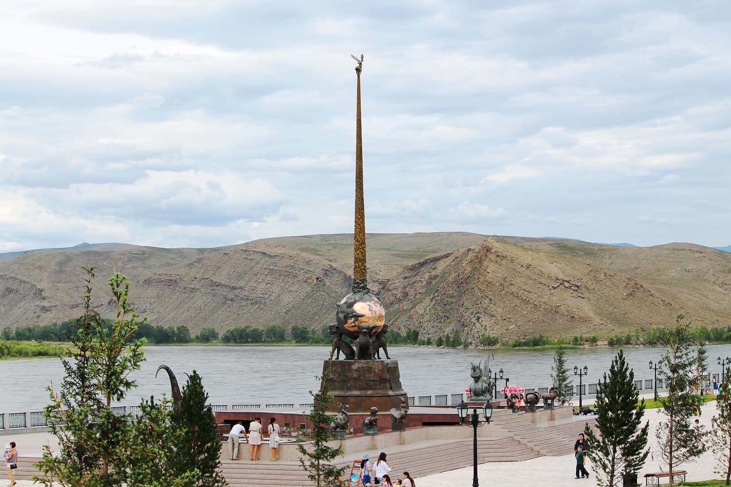 Пешая экскурсия по Кызылу с посещением Национального музея