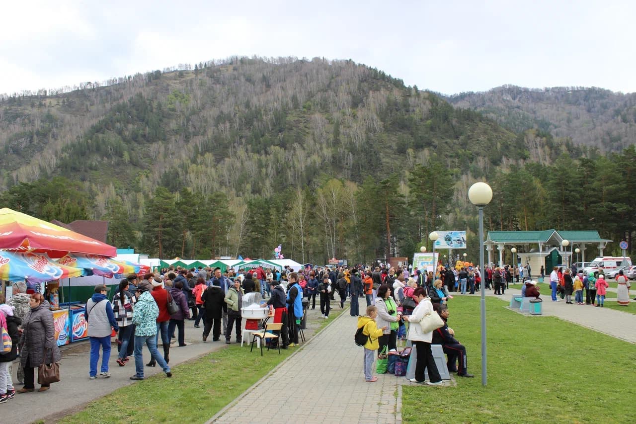 Цветение маральника на бирюзовой катуни - фото 5