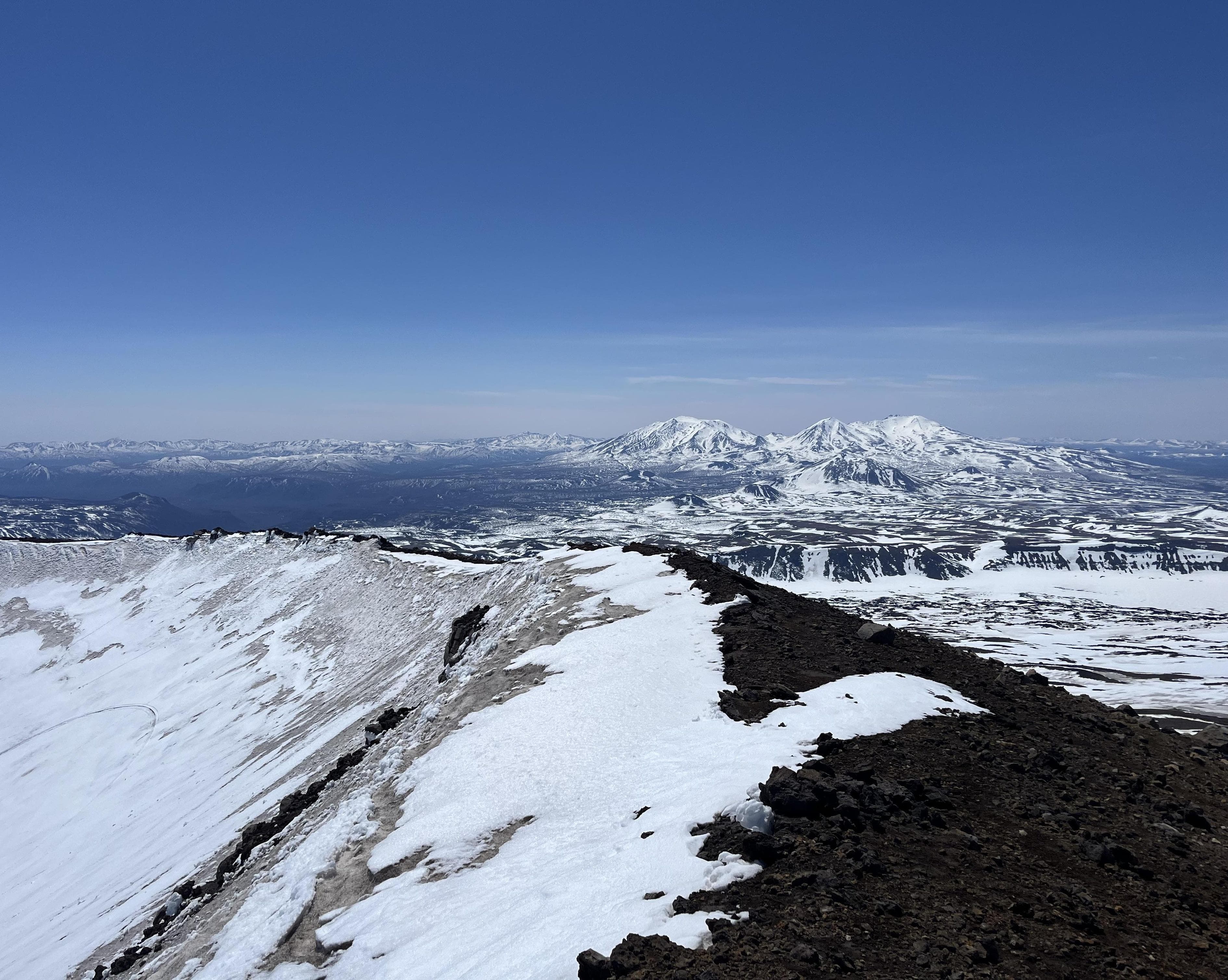 Восхождение на Горелый вулкан