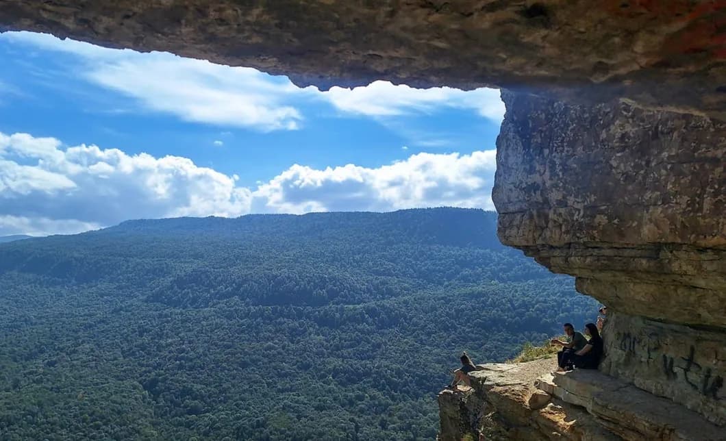 Орлиная полка и гуамское ущелье - фото 1