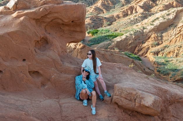 Кыргызстан и Казахстан: горы, озера и источники - фото 2