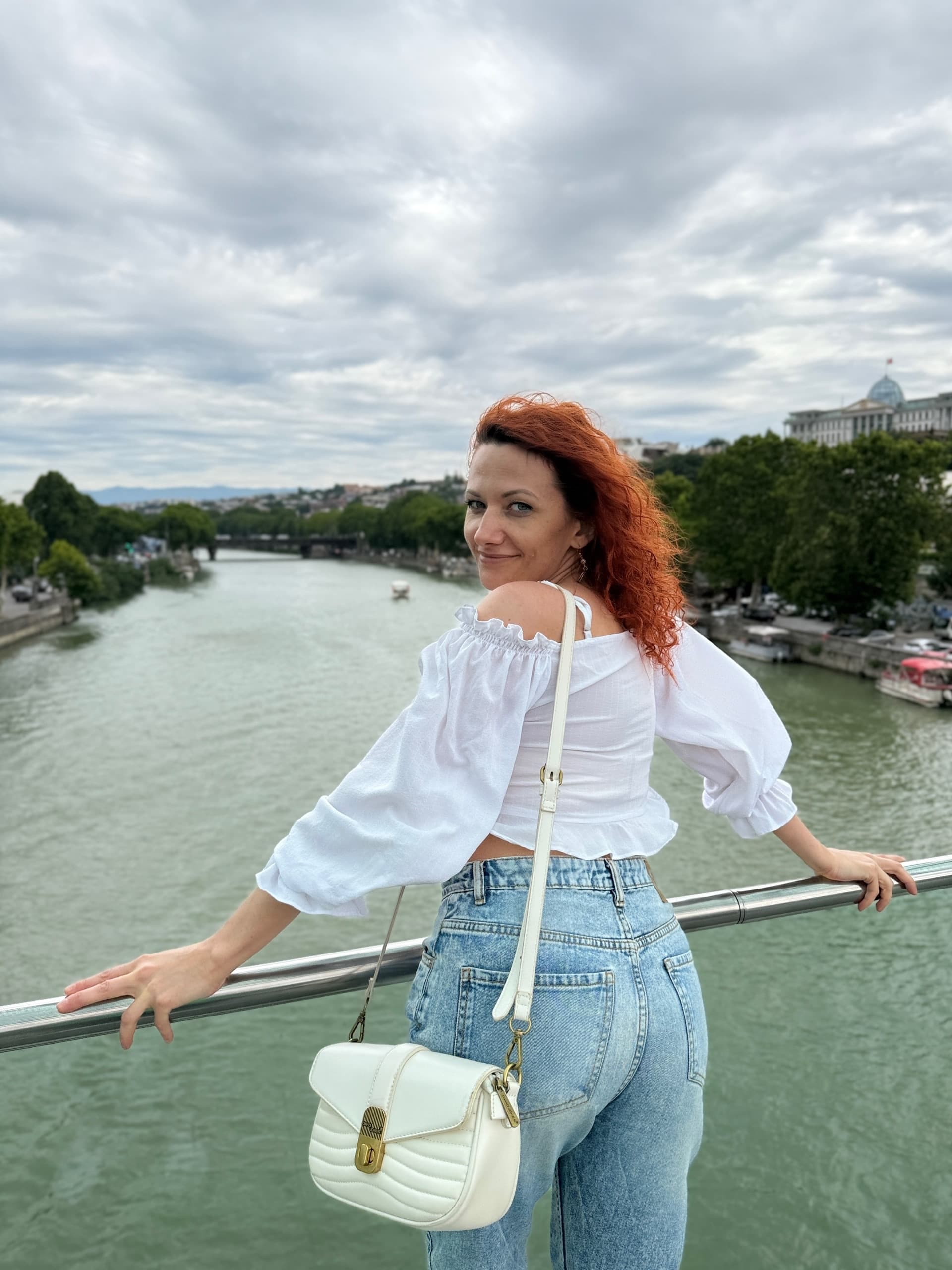 Грузия: там, где гостеприимство — религия, а вино — поэзия!