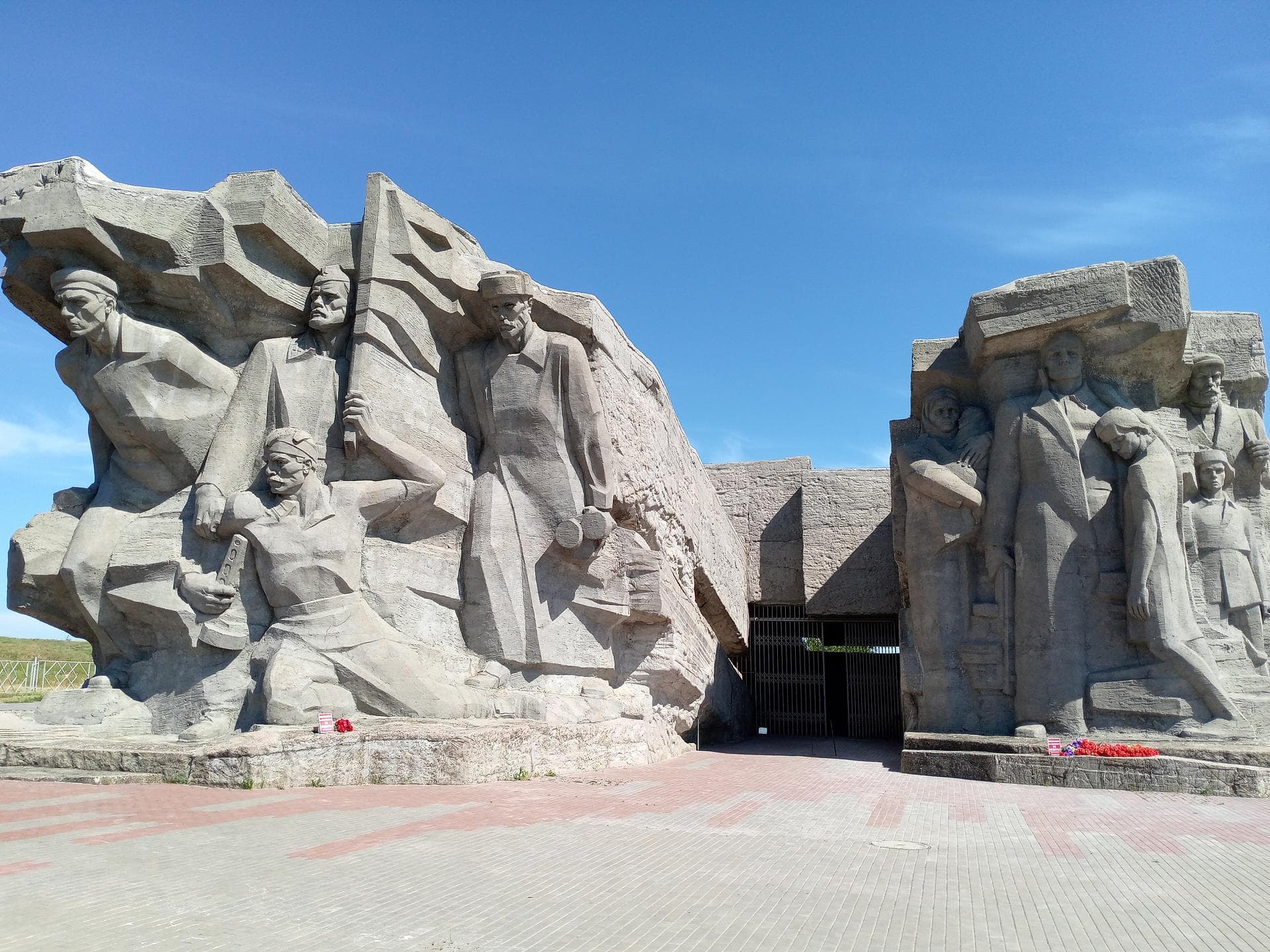 Юго-Восточный Крым за 2 дня: Керчь, Феодосия, Судак, Новый Свет - фото 6