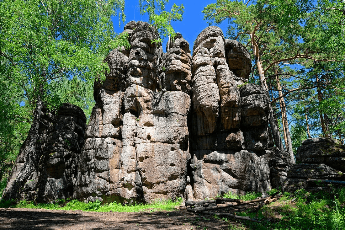 Экскурсия в горы. Скалы Четыре брата (экскурсии в Белокурихе) - фото 1