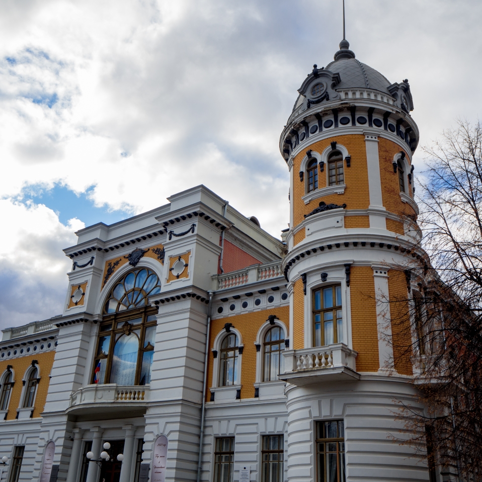 Обзорная городская экскурсия "Легенды и тайны города на Волге"